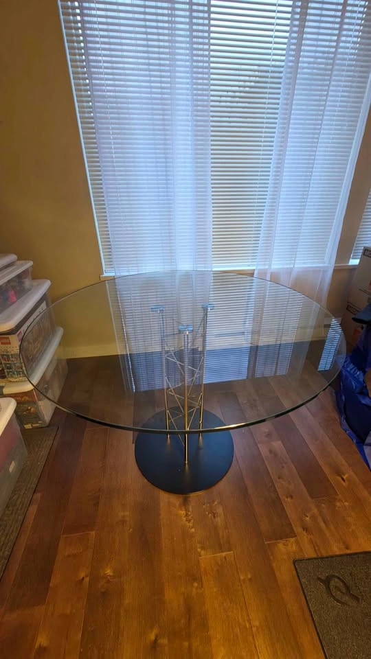 ScanDesigns Round Glass Dining Table - 42" - photo 2