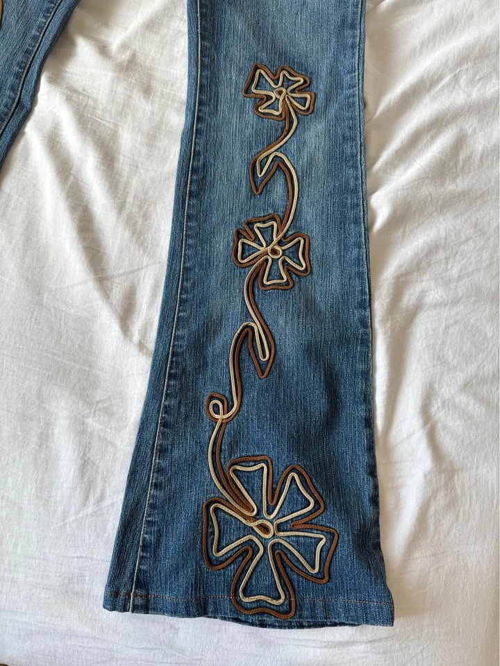 Y2K HotKiss Lowrise Flare Jeans - photo 3