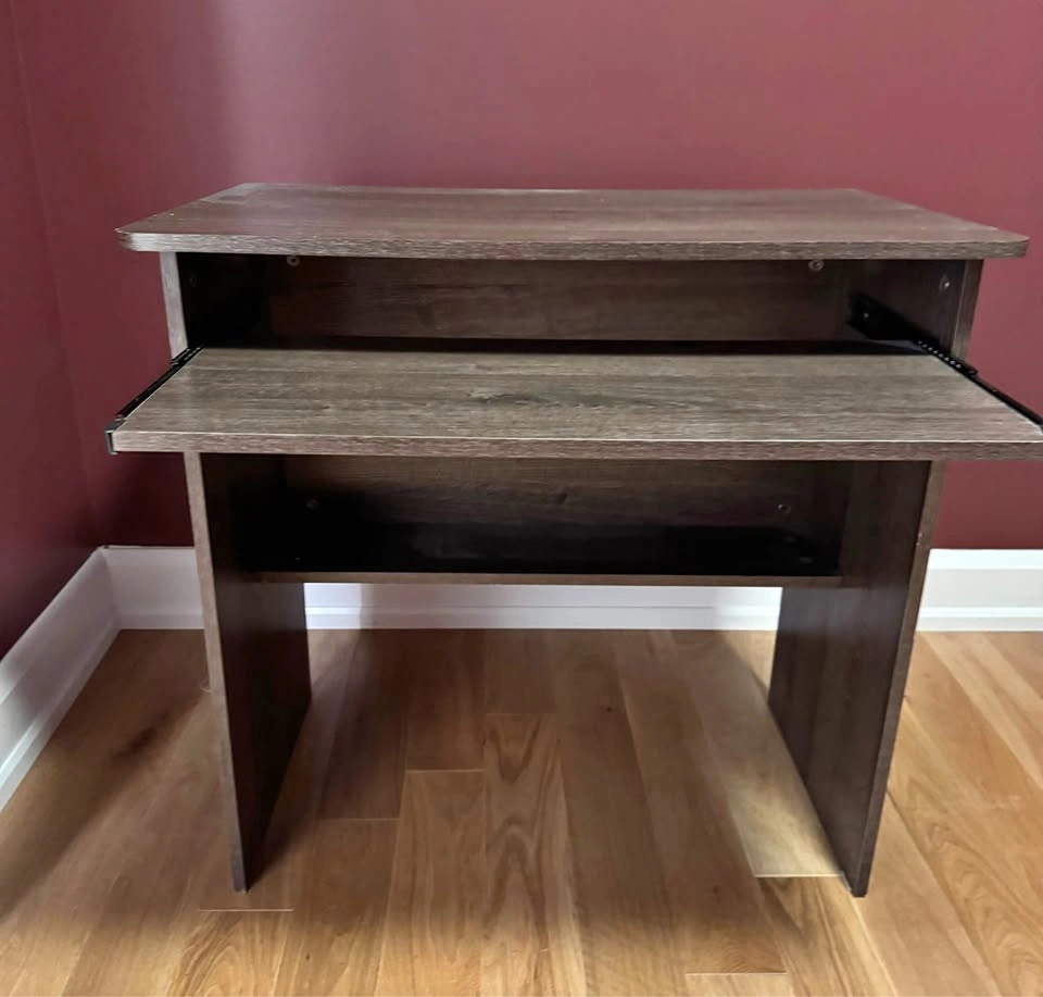 Small desk with keyboard tray