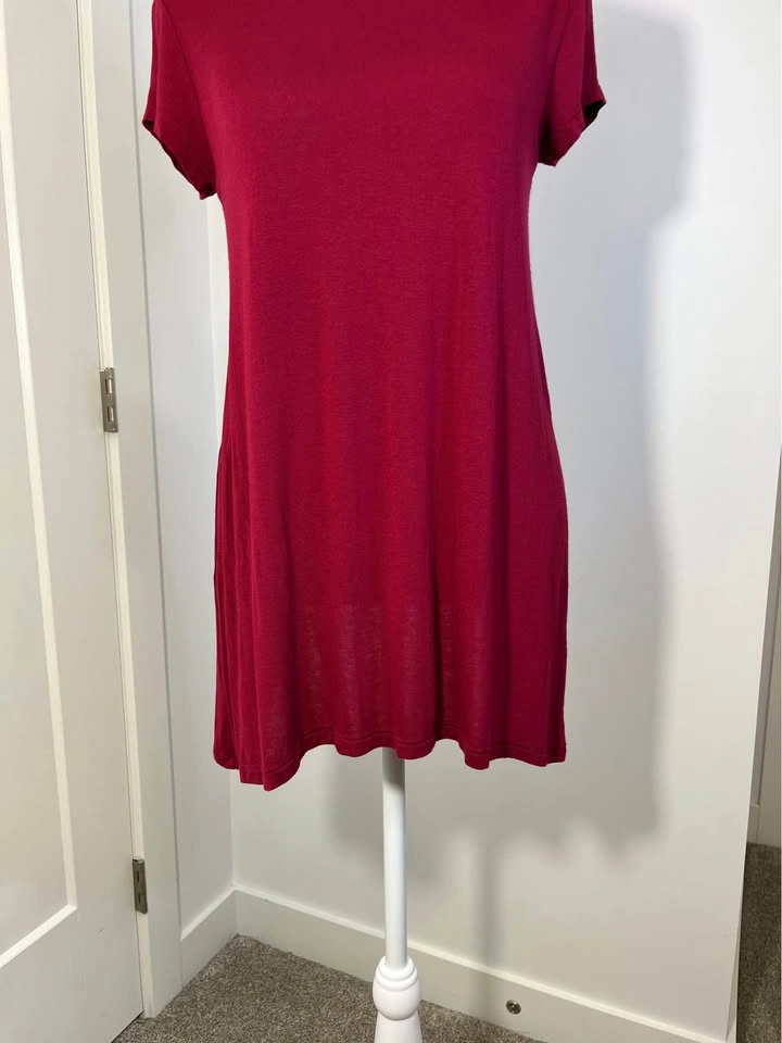 ENTI CLOTHING Short Sleeve Burgundy Red Swing Top - Size S - photo 4