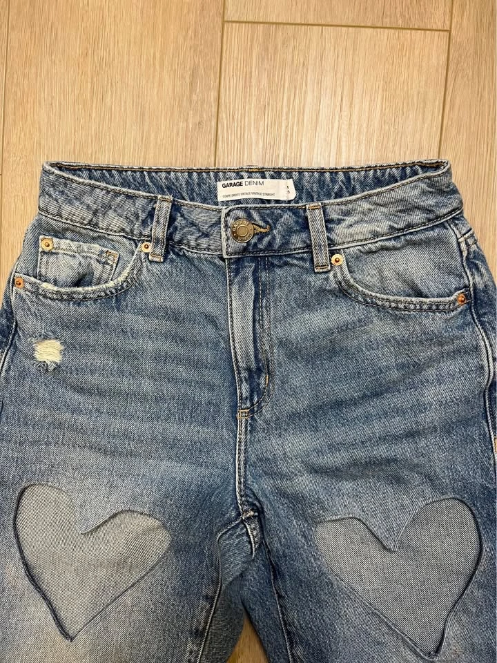 GARAGE Heart Cutout Jeans - Size 25 - photo 4