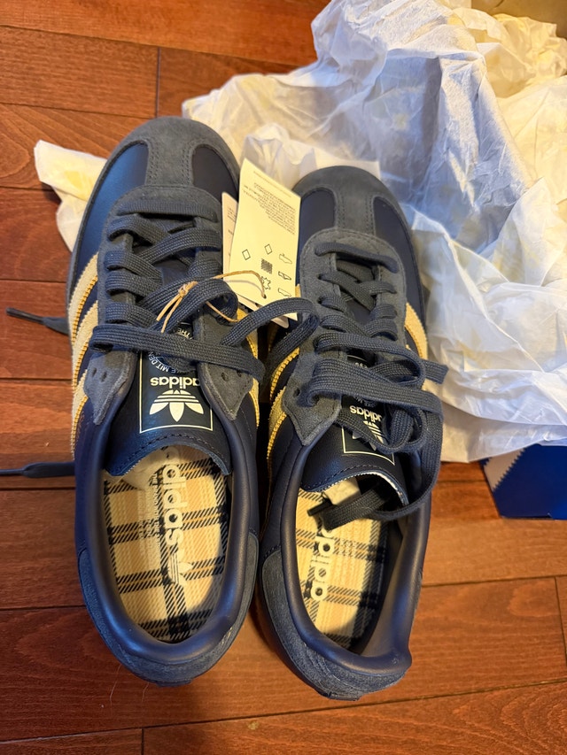 Brand new samba 7.5 with box