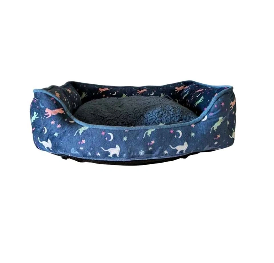 Whisker City Cat/Dog Bed