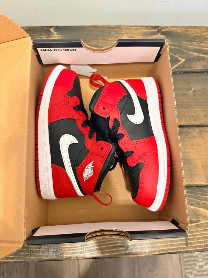 AJ1 Mid 8c
