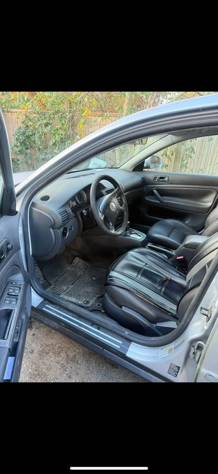 2004 Volkswagen Passat - photo 3