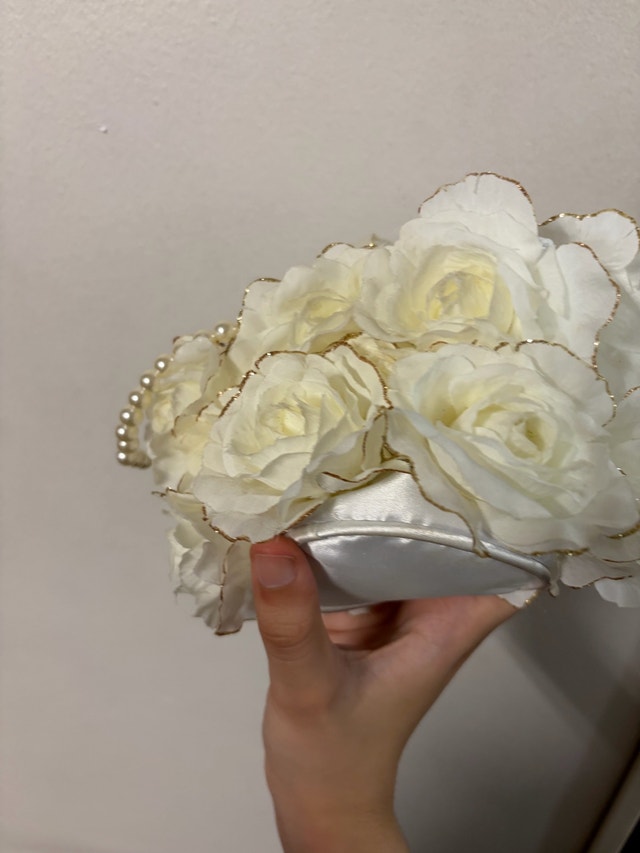 White Floral Rose Evening Bag with Pearl Handle - photo 2