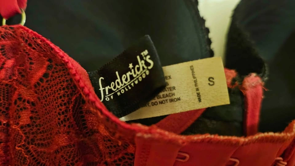 Frederick's of Hollywood Red & Black Lace Bustier - Size Small - photo 3