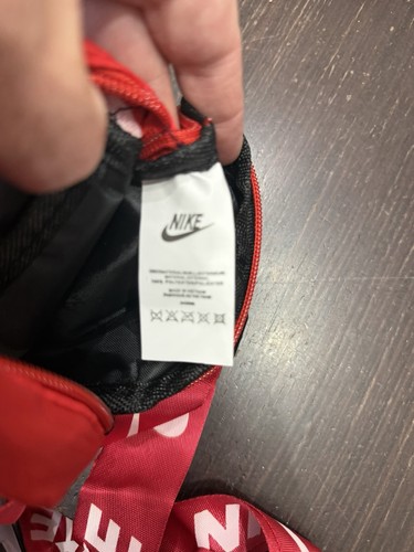 Nike Red Small Crossbody Sling Bag Zip Closure Adjustable Strap - photo 4