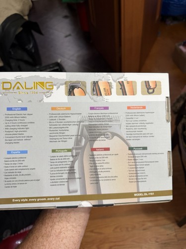 Daling DL-1161 Cordless Hair Clipper Adjustable Blade Gold Unise - photo 3