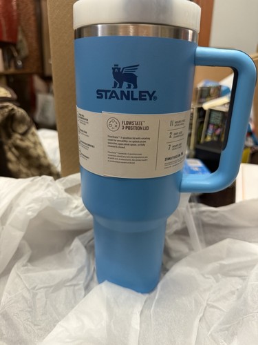 Stanley Quencher H2.0 FlowState 40oz Blue Tumbler w/ Handle Lid