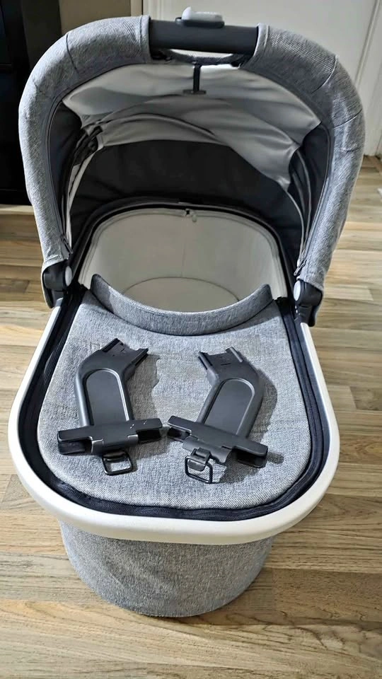 Uppababy Bassinet V2 – Excellent Condition