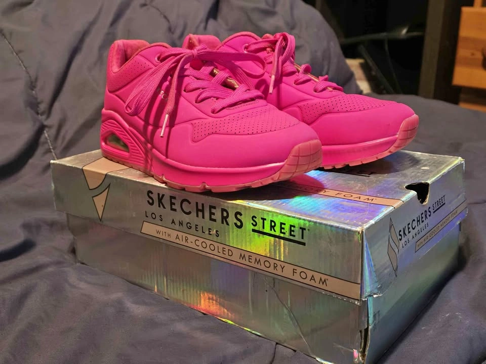 Skechers Street Uno - Night Shades neon pink!