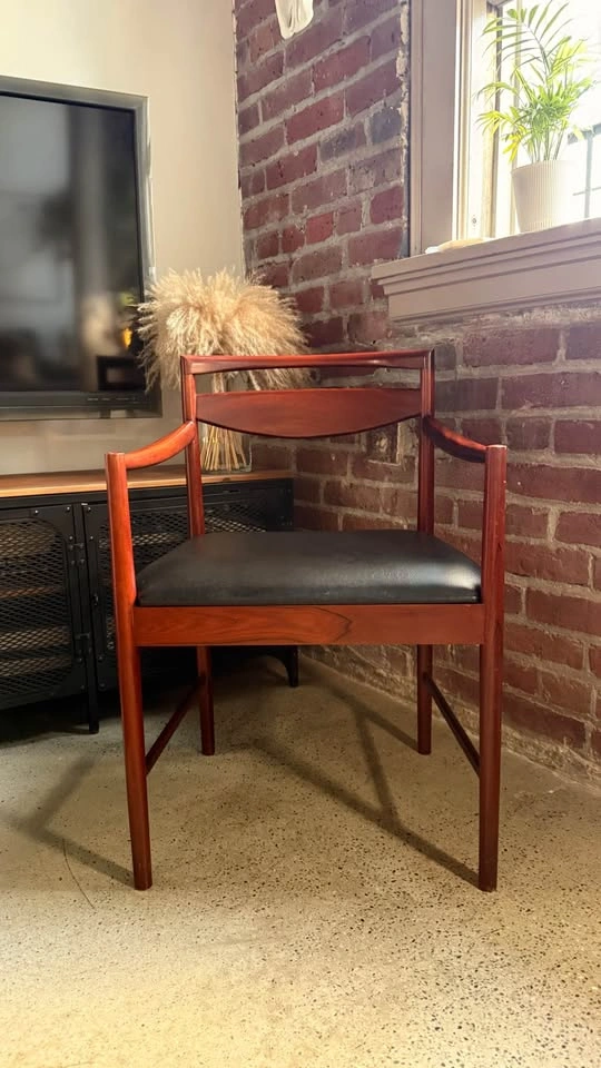 Solid Wood Mid-Century Modern Danish Arm Chair - photo 5