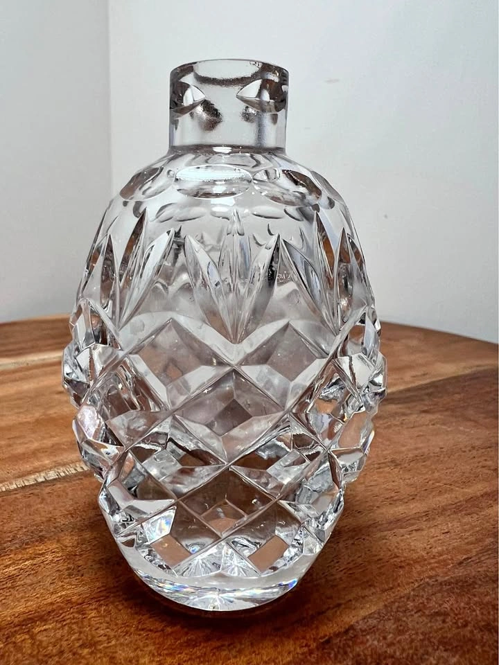 Vintage pineapple cut crystal vanity bottle