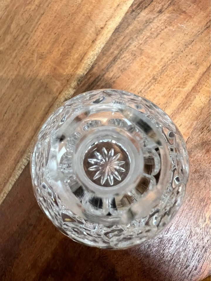 Vintage pineapple cut crystal vanity bottle - photo 3