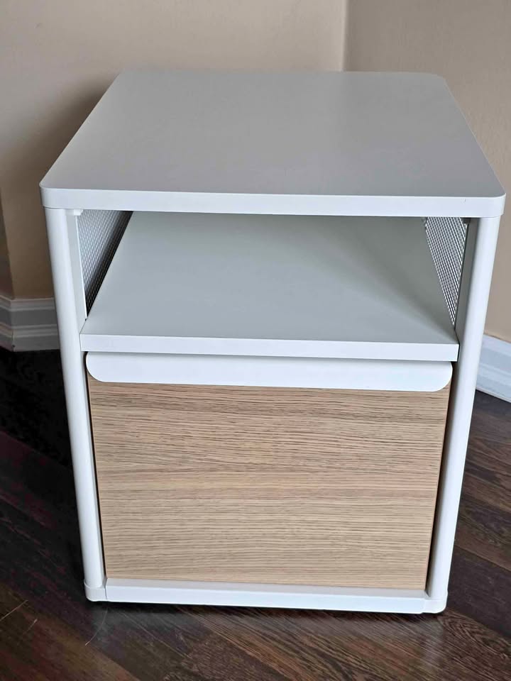 Ikea Bekant storage unit