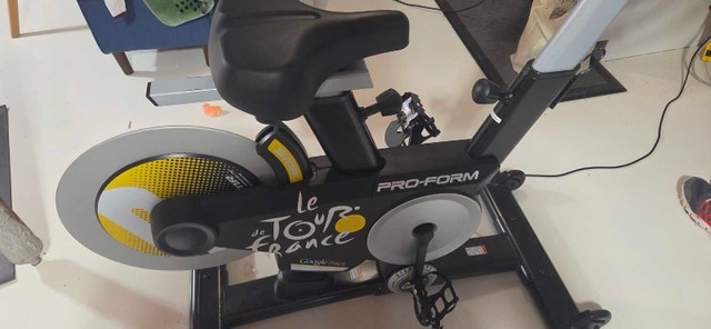 ProForm Le Tour de France Exercise Bike - photo 3