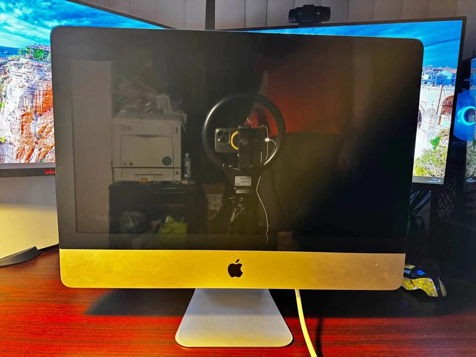 Apple iMac 21.5" (Mid 2010, i7 860S, 32GB RAM, 120GB SSD)