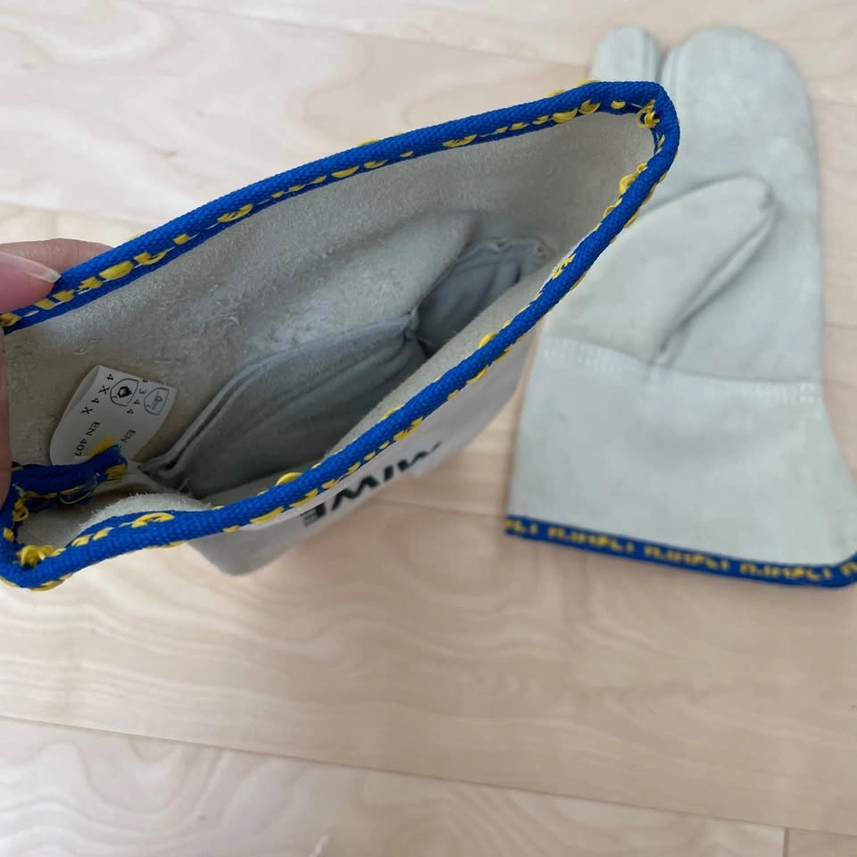 Professional Oven Mits - photo 3
