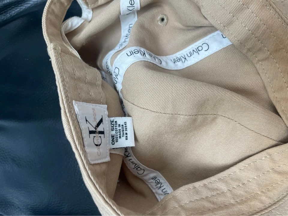 Calvin Klein beige baseball cap - photo 3