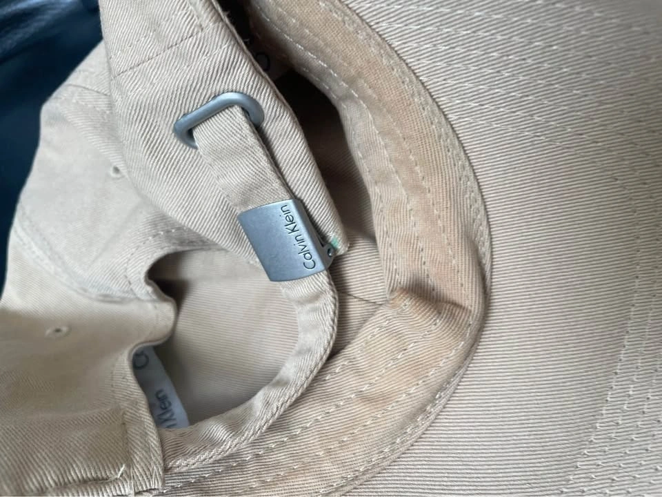 Calvin Klein beige baseball cap - photo 4
