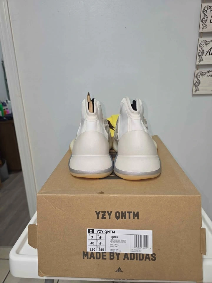 Adidas Yeezy QNTM Sneakers - photo 3