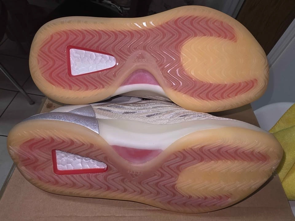 Adidas Yeezy QNTM Sneakers - photo 4