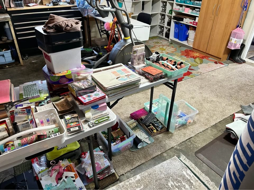 Large Scrapbooking and Paper Crafting Supplies - photo 2
