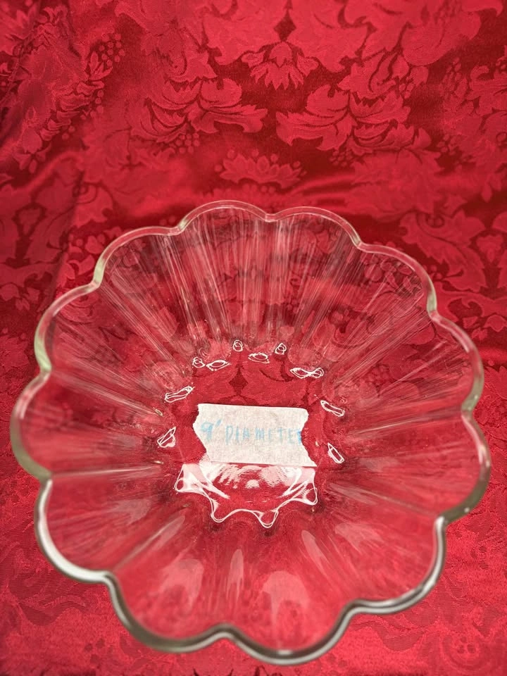 Set of 5 Glass Bowls - Cut Crystal and Scalloped Clear Glass - photo 3