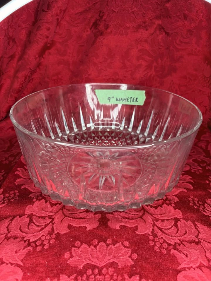 Set of 5 Glass Bowls - Cut Crystal and Scalloped Clear Glass - photo 5