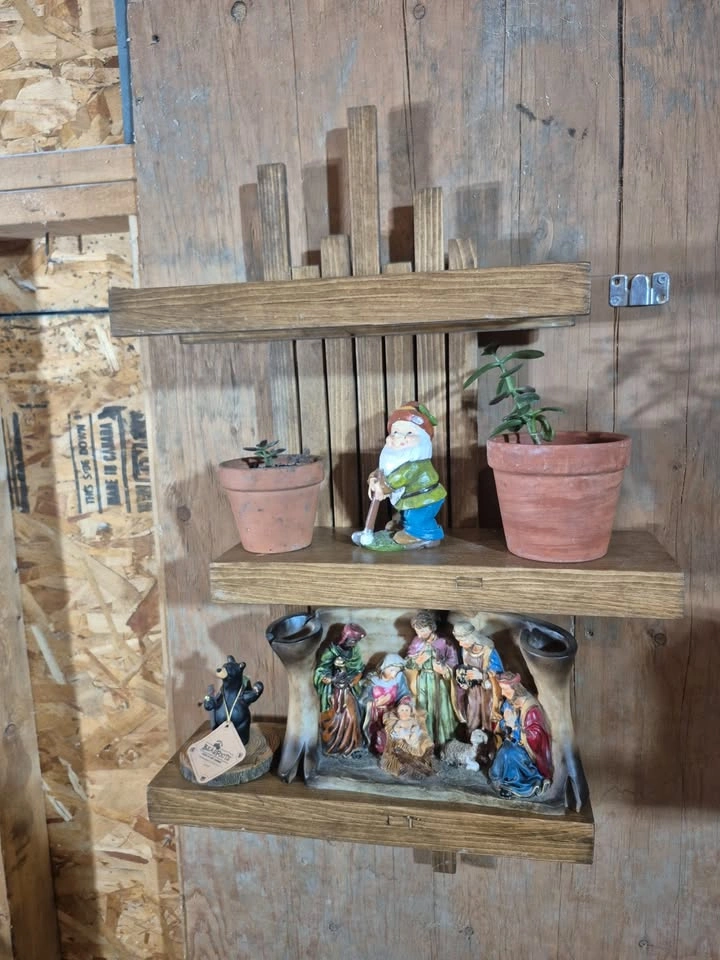 28" Rustic 3 Tier Wall Shelves - Solidwood, Artisan Made - photo 3