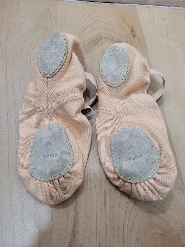 Bloch S0282L Zenith Ballet Flats size 6 B - photo 2