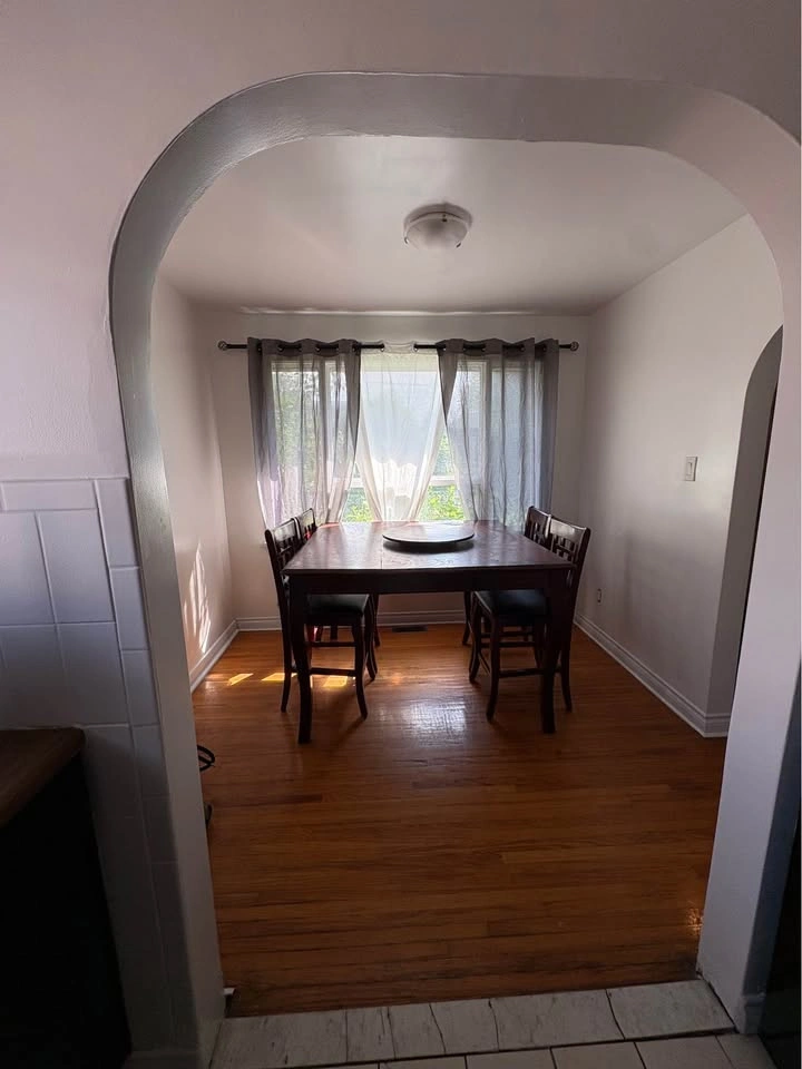 Private Room for Rent - photo 3