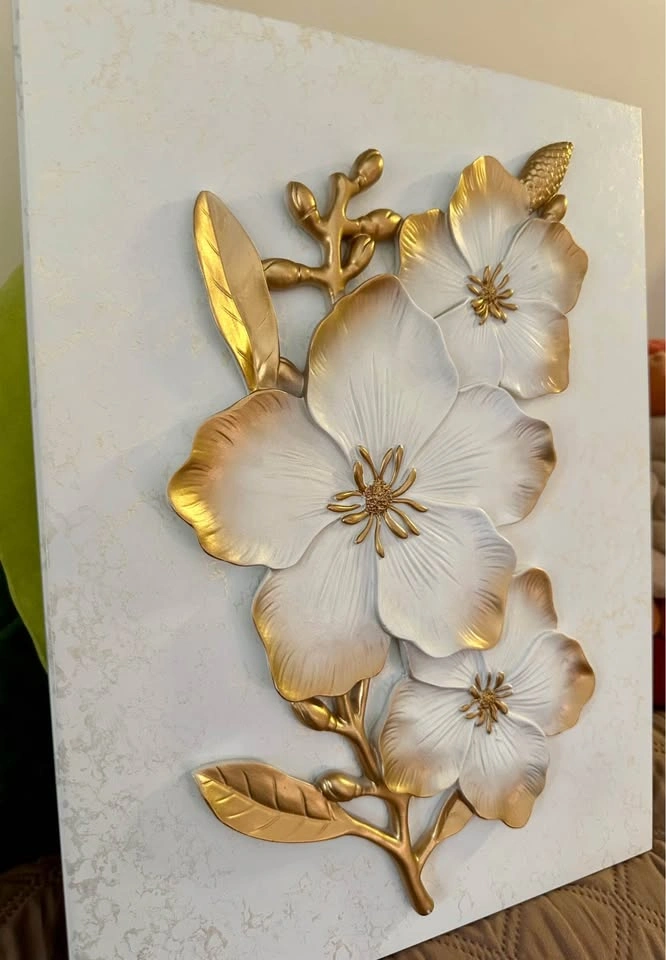 3D Floral Wall Decor – White & Gold – 12" x 16" - Ready to hang - photo 5