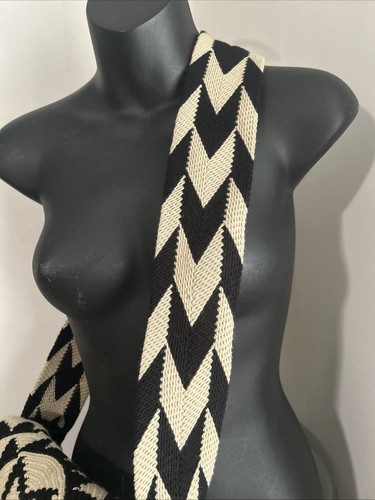 Authentic Wayuu Mochila Colombian Bag Large Black Butterflies - photo 2