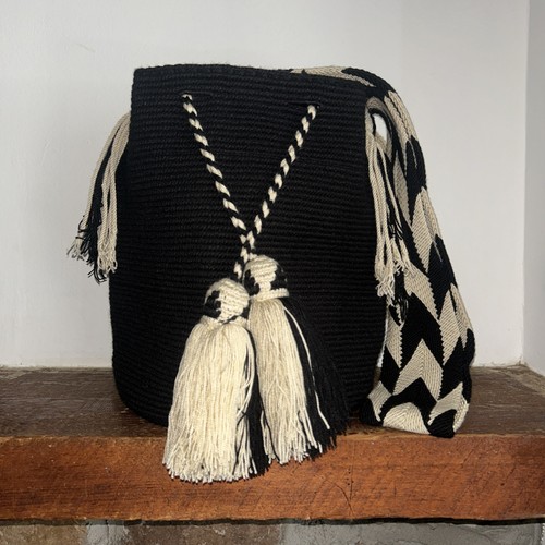 Authentic Wayuu Mochila Colombian Bag Large Black Butterflies - photo 5