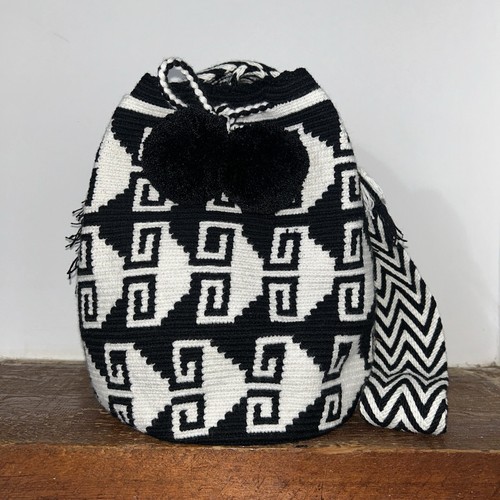 Authentic 100% Wayuu Mochila Colombian Bag Large Black & White - photo 2