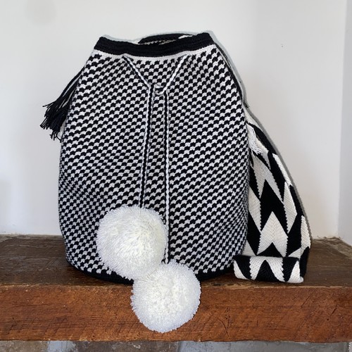 Authentic Wayuu Mochila Colombian Bag Large Neutral Pom Pom - photo 2