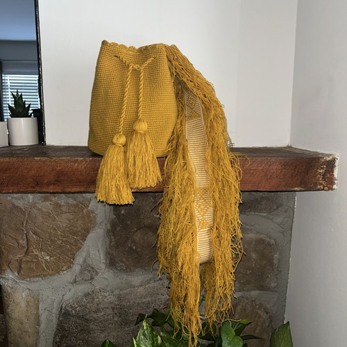 Authentic Wayuu Mochila Colombian Bag Medium Crossbody Mustard - photo 2