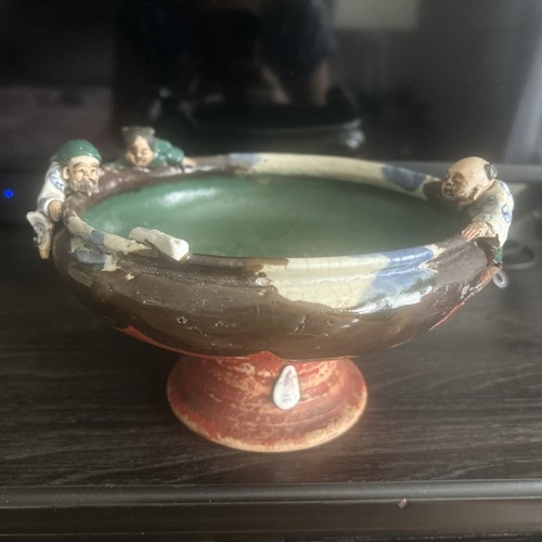 Vintage Rare And Unusual Bowl Japanese Sumida Gawa - 3 People