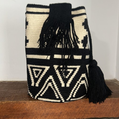 Authentic Wayuu Mochila Colombian Bag Large Chevron Black Beige - photo 5