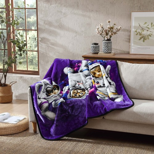 Wild Frontier Wilderness Plush Throw 50"x 60" Space Cats - photo 2