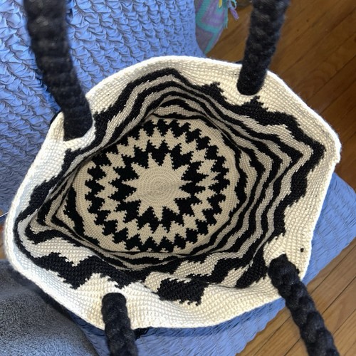 Authentic Wayuu Mochila Colombian Bag Large Chevron Black Beige - photo 5