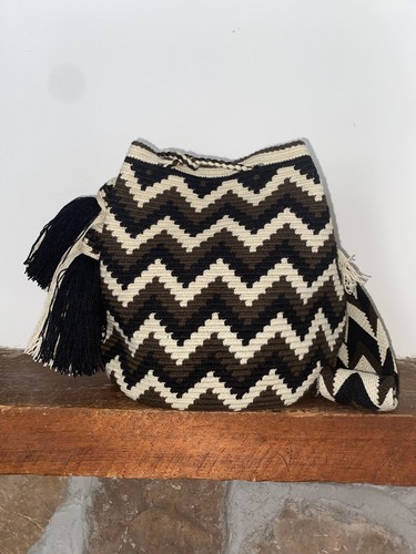 Authentic Wayuu Mochila Colombian Bag Large Chevron - photo 2