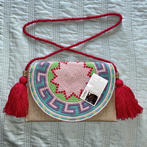 Authentic Wayuu Crossbody Clutch with Colorful Design - photo 2
