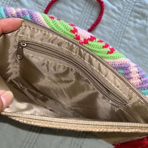 Authentic Wayuu Crossbody Clutch with Colorful Design - photo 5