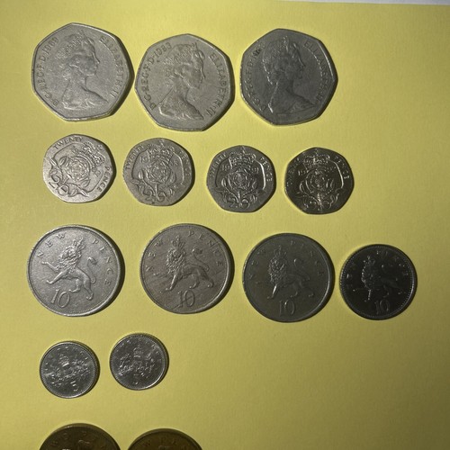 Lot of 20 British Coins Queen Elizabeth II - photo 3