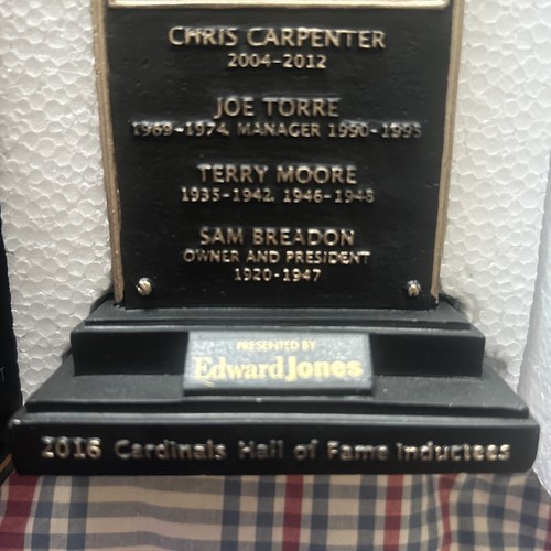 2016 St. Louis Cardinal Hall of Fame Plaque in Box - photo 3