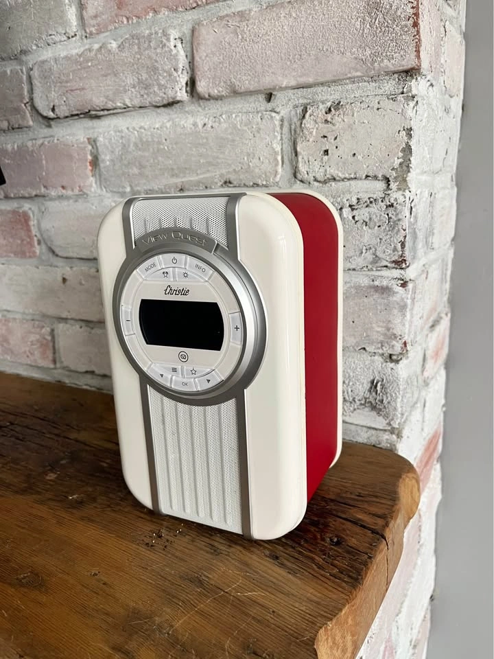 VQ Christie retro style Bluetooth Speaker Radio with alarm (red) - photo 3