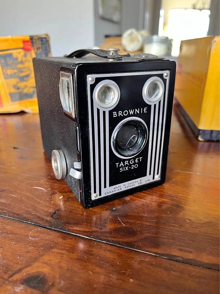 Kodak Brownie Target Six-20 old camera